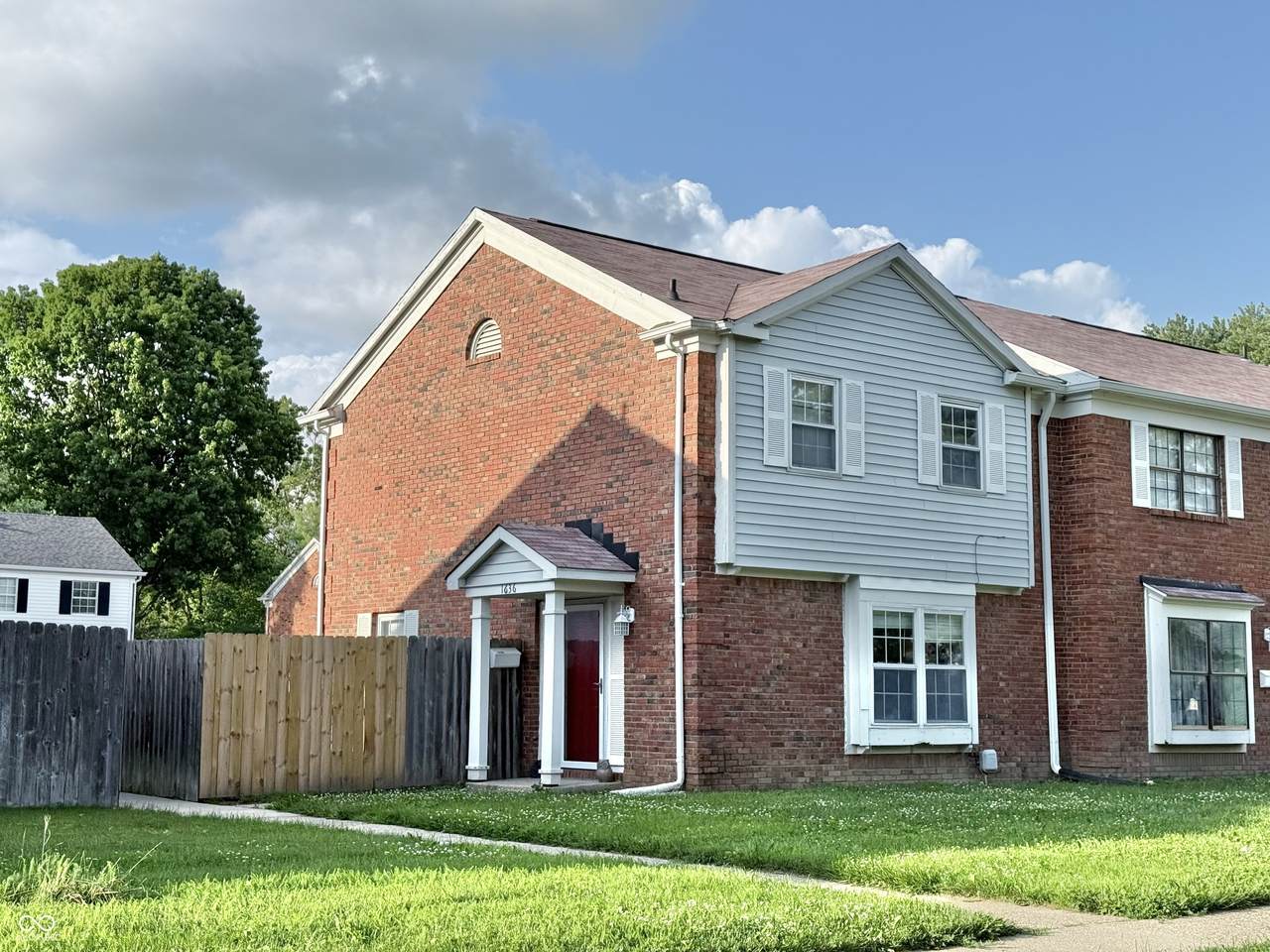 1636 Marborough Lane - Photo 1