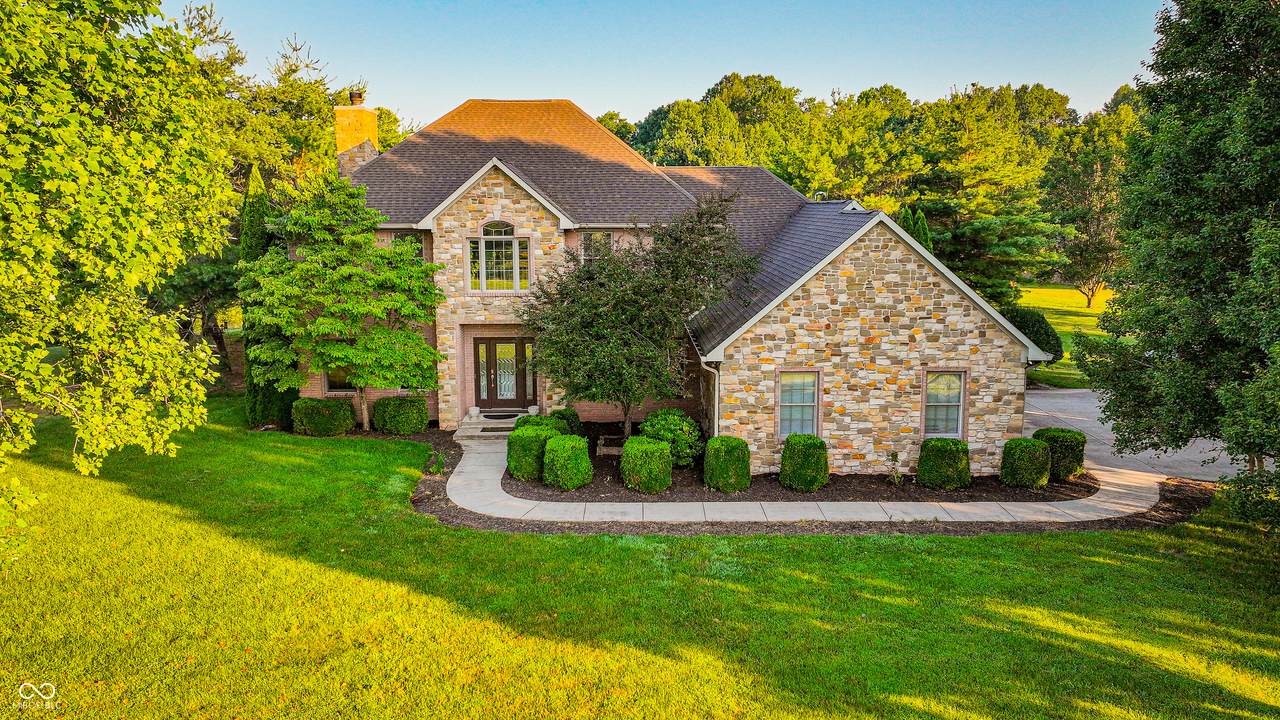 3202 Lake Terrace Drive - Photo 1