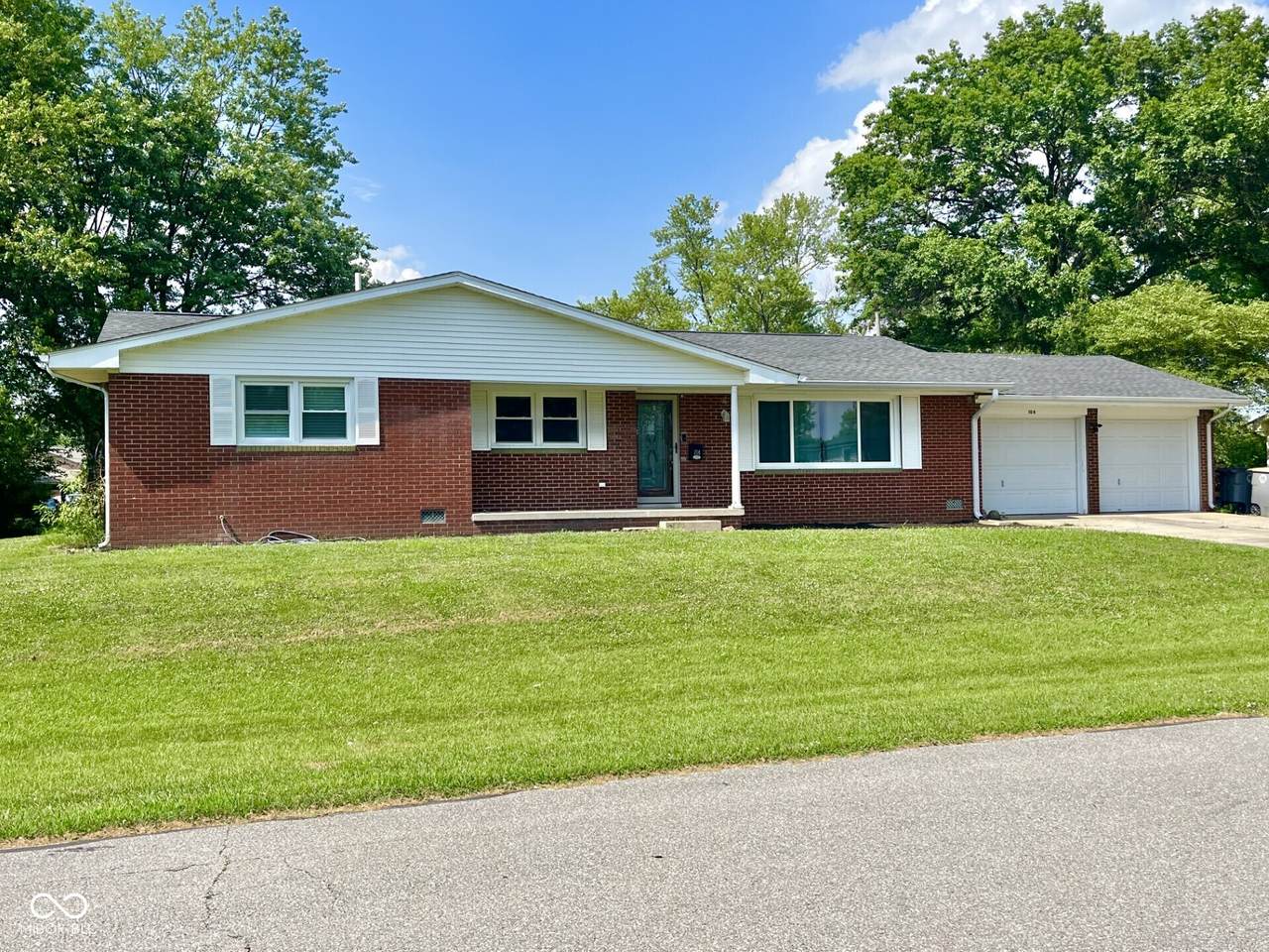 104 Meadowlark Drive - Photo 1