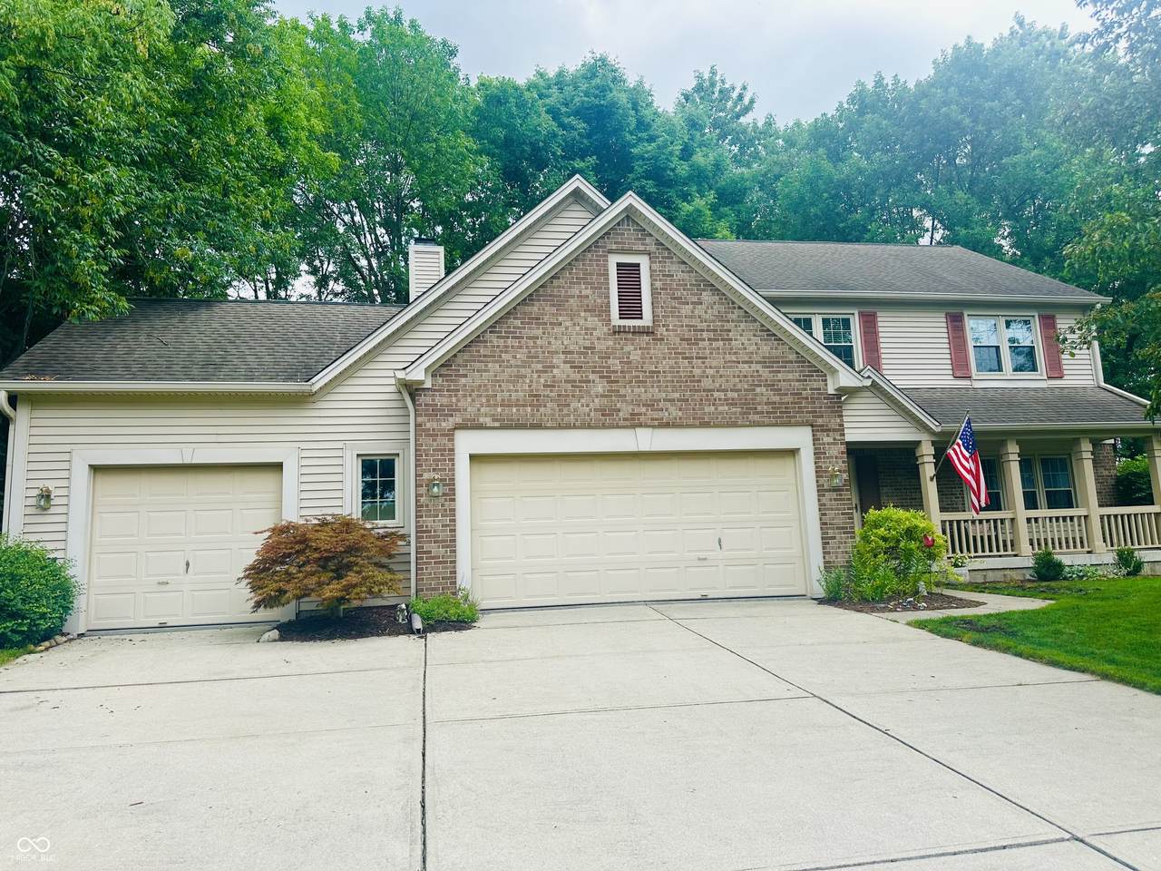 9975 Woodstock Way - Photo 1