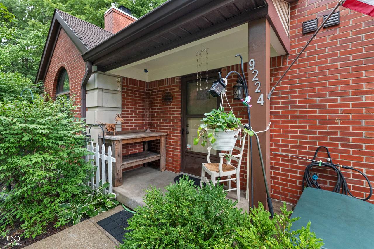 9224 Golden Woods Drive - Photo 1