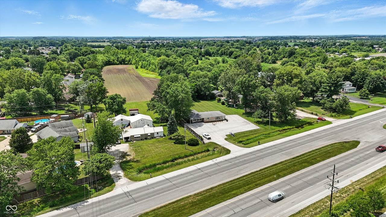 6516 Us Highway 31 - Photo 1