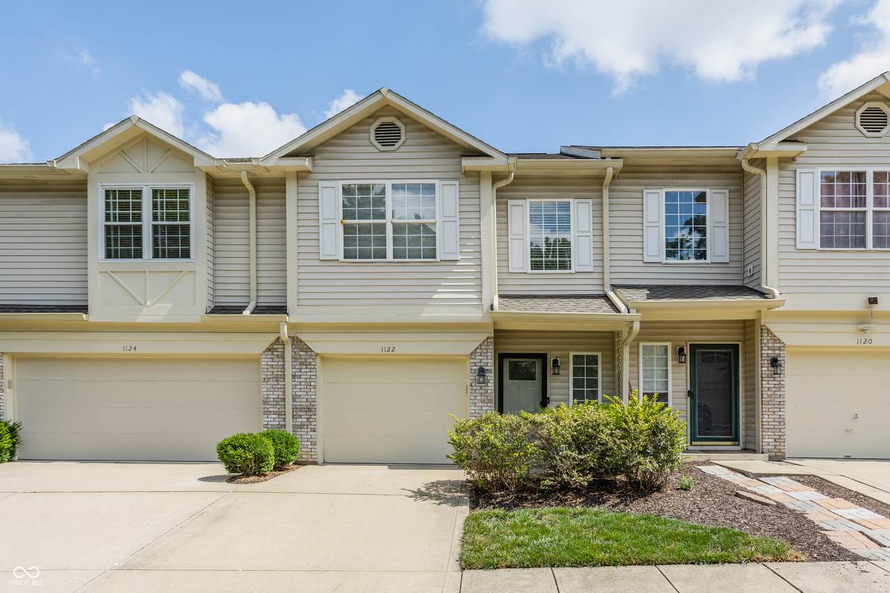 1122 Grovewood Drive - Photo 1