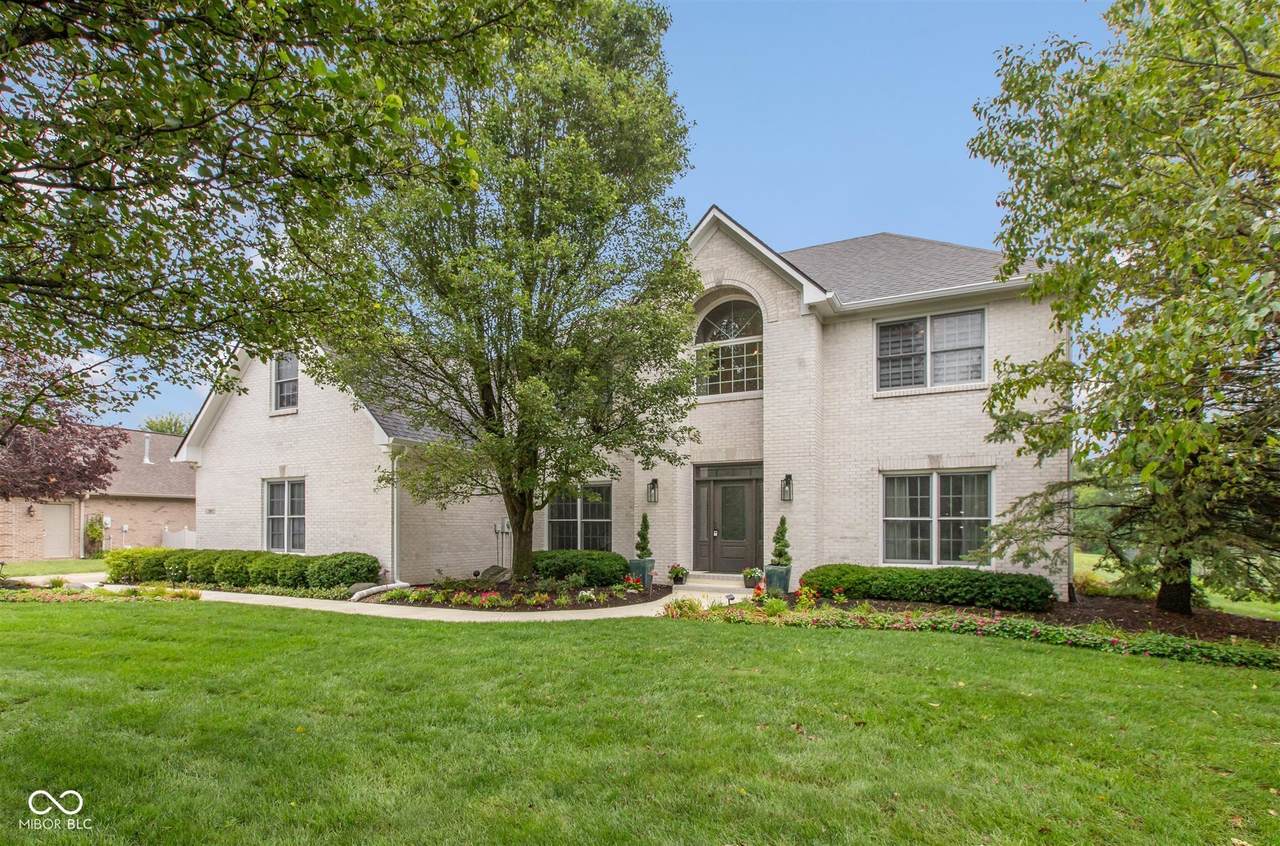 3747 Village Drive - Photo 1