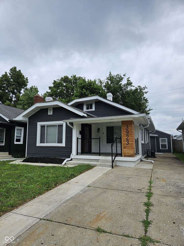 3923 Kenwood Avenue - Photo 1