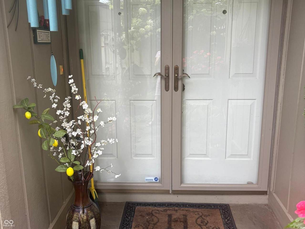 5146 Ridgeview Way - Photo 1