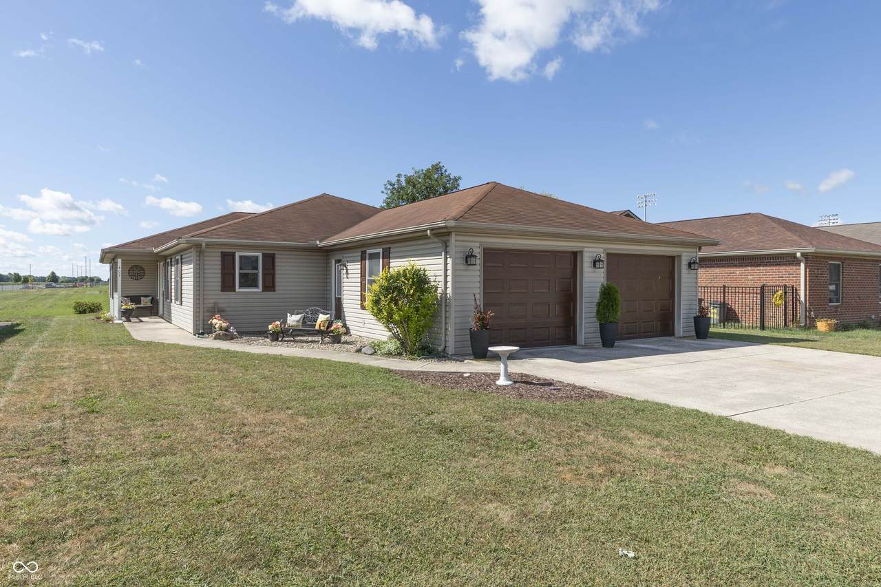 407 Southwood Drive - Photo 1