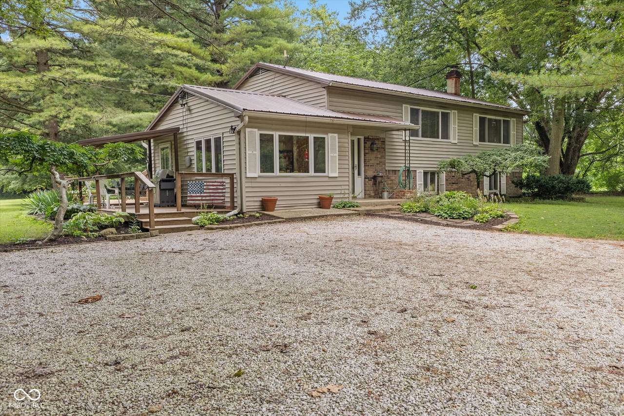 3046 Cartersburg Road - Photo 1