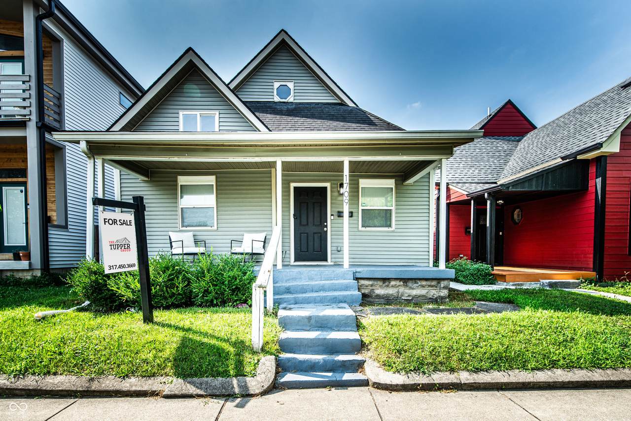 1709 Hoyt Avenue - Photo 1