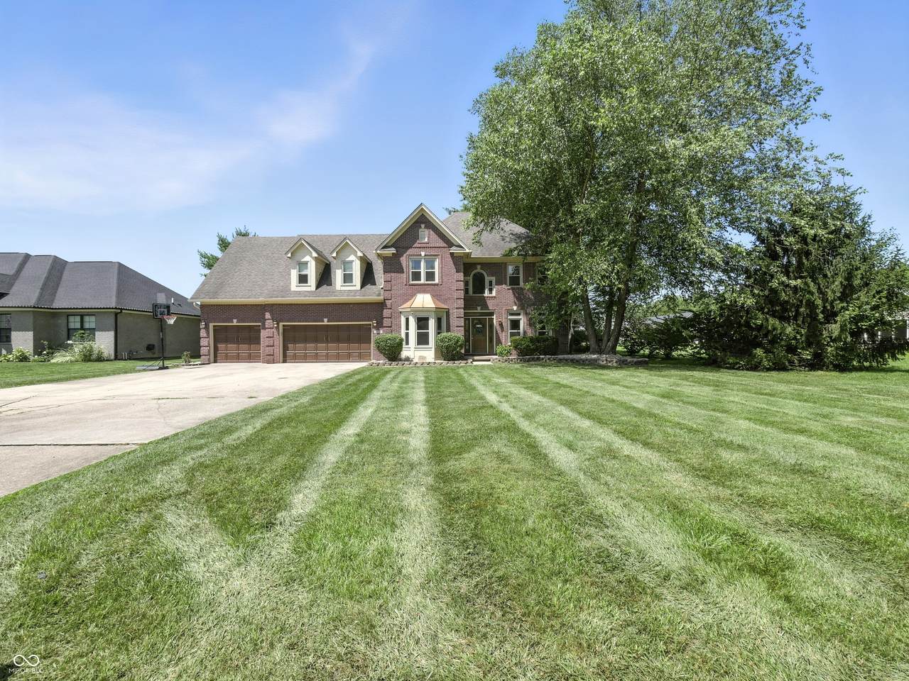 2940 Sunderland Drive - Photo 1
