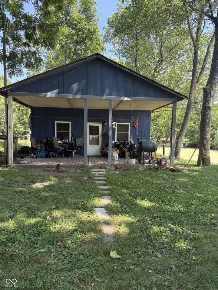 2073 Us Highway 31 - Photo 1