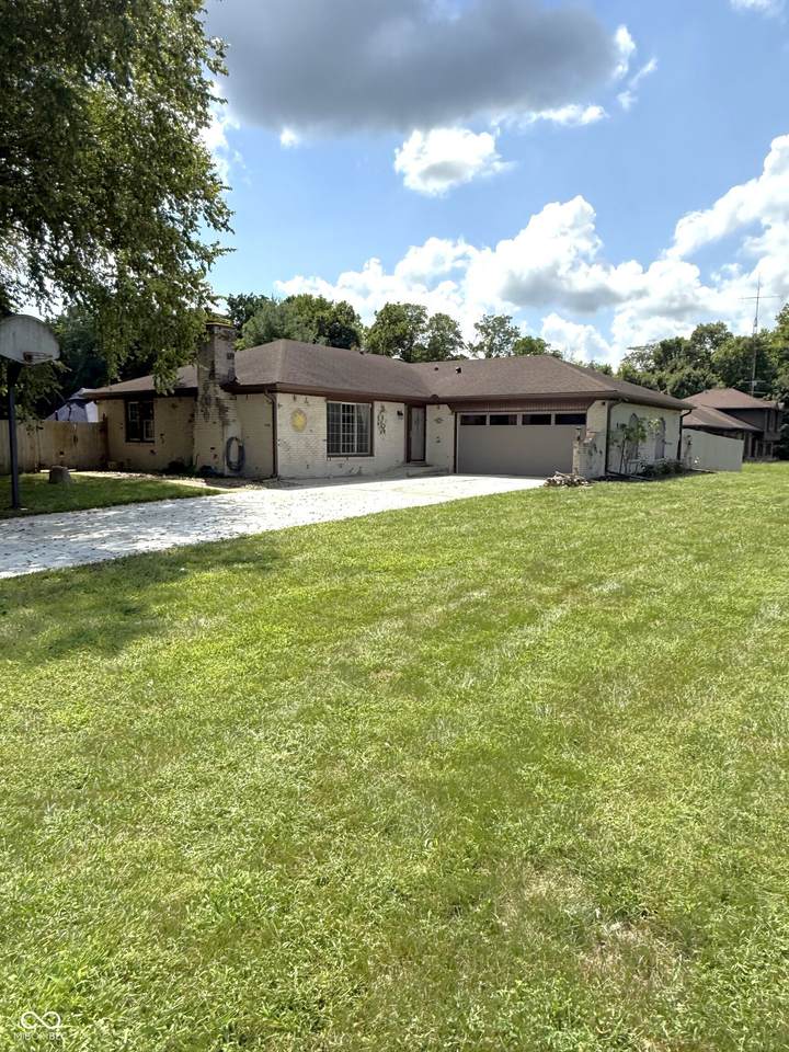4303 Kings Lane - Photo 1
