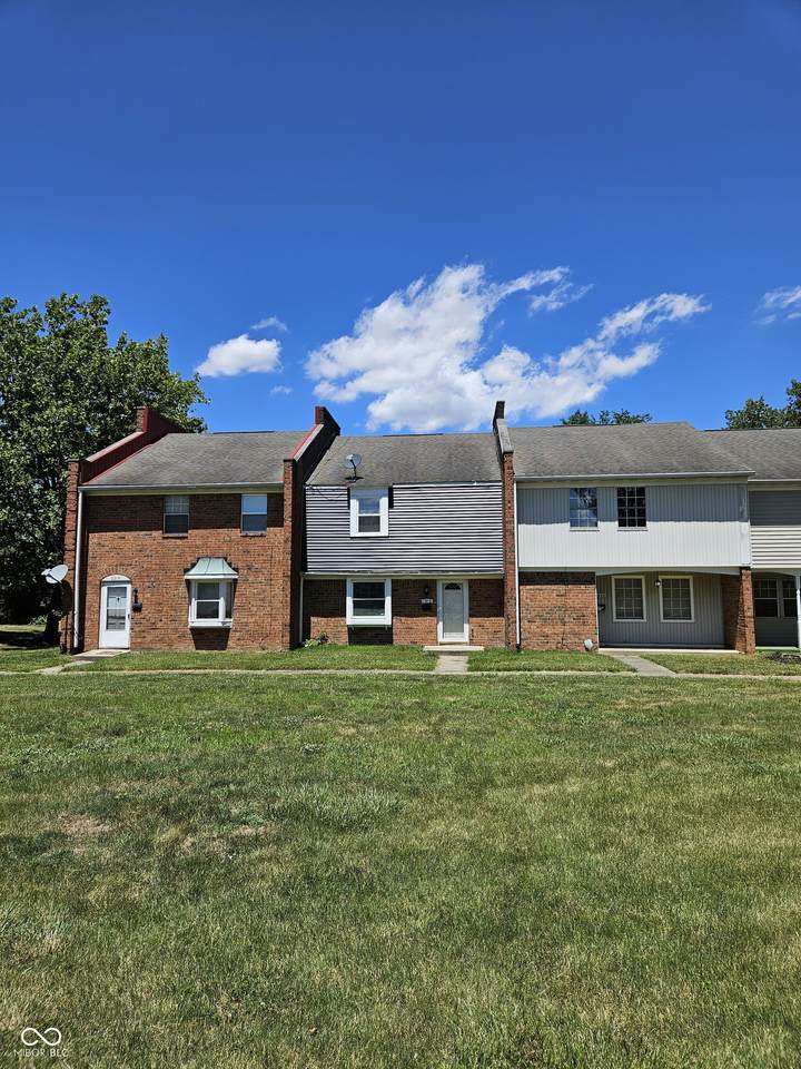 6312 Commons Drive - Photo 1