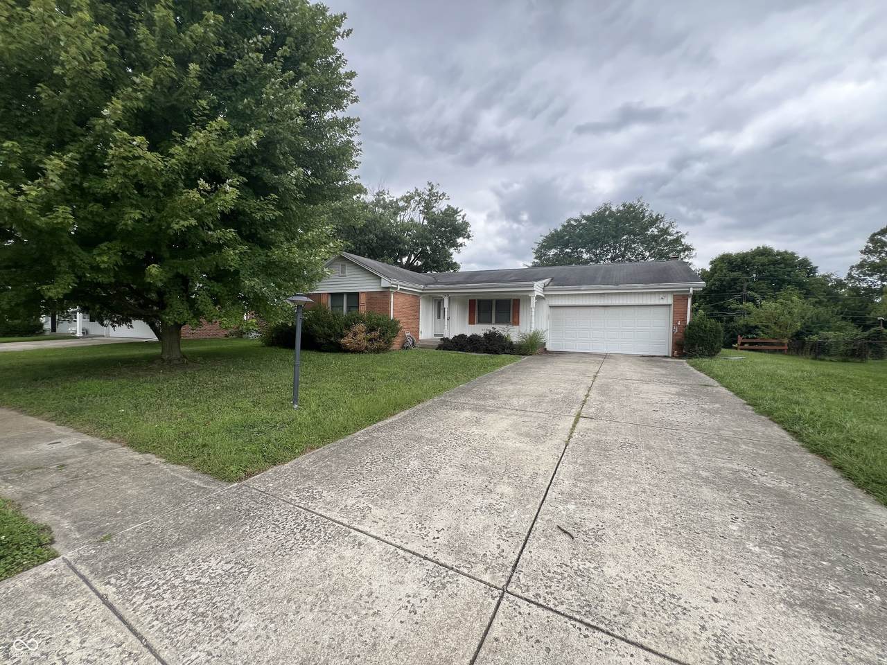 1140 Gibson Avenue - Photo 1