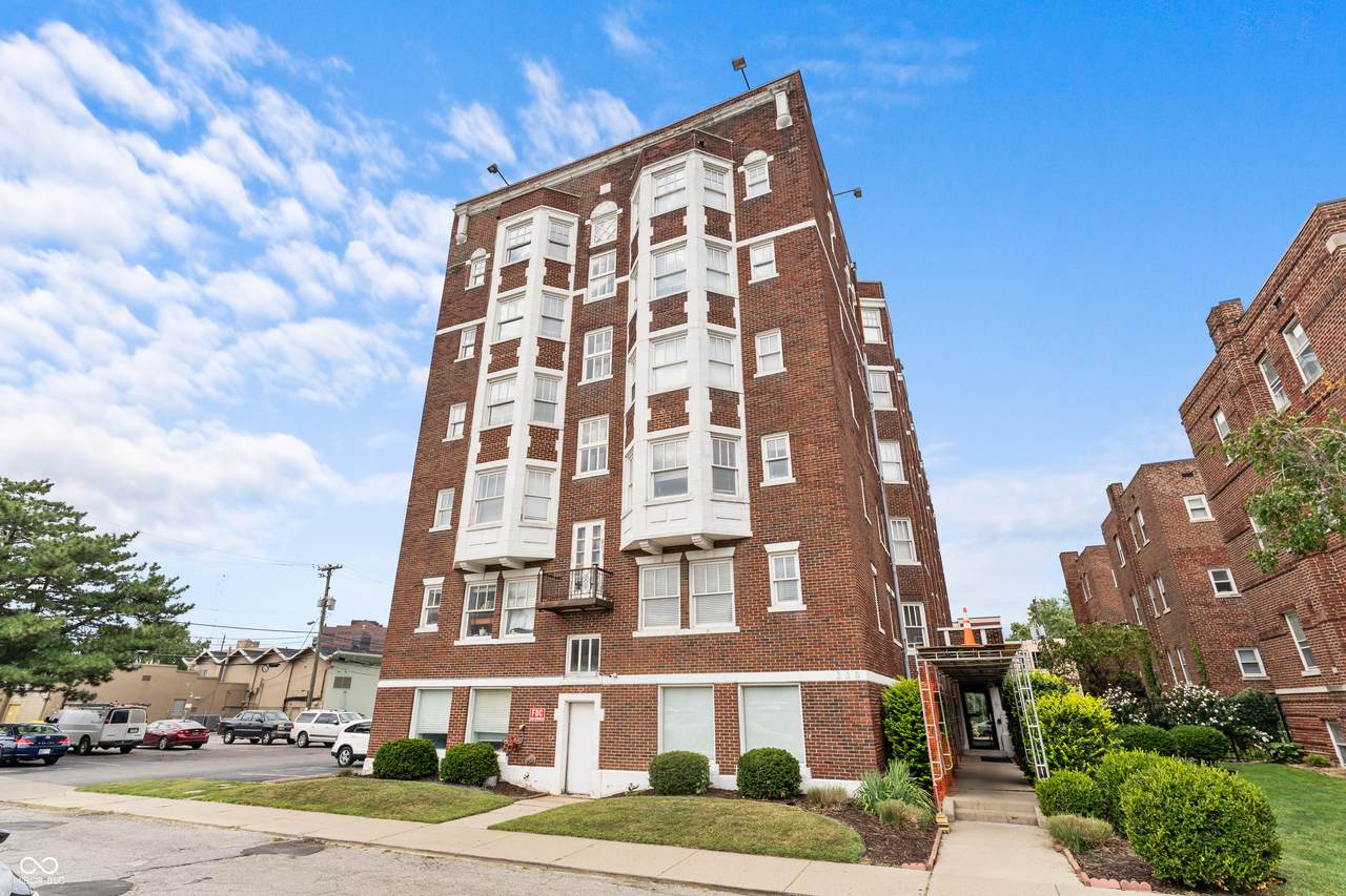 230 9th Street - Photo 1