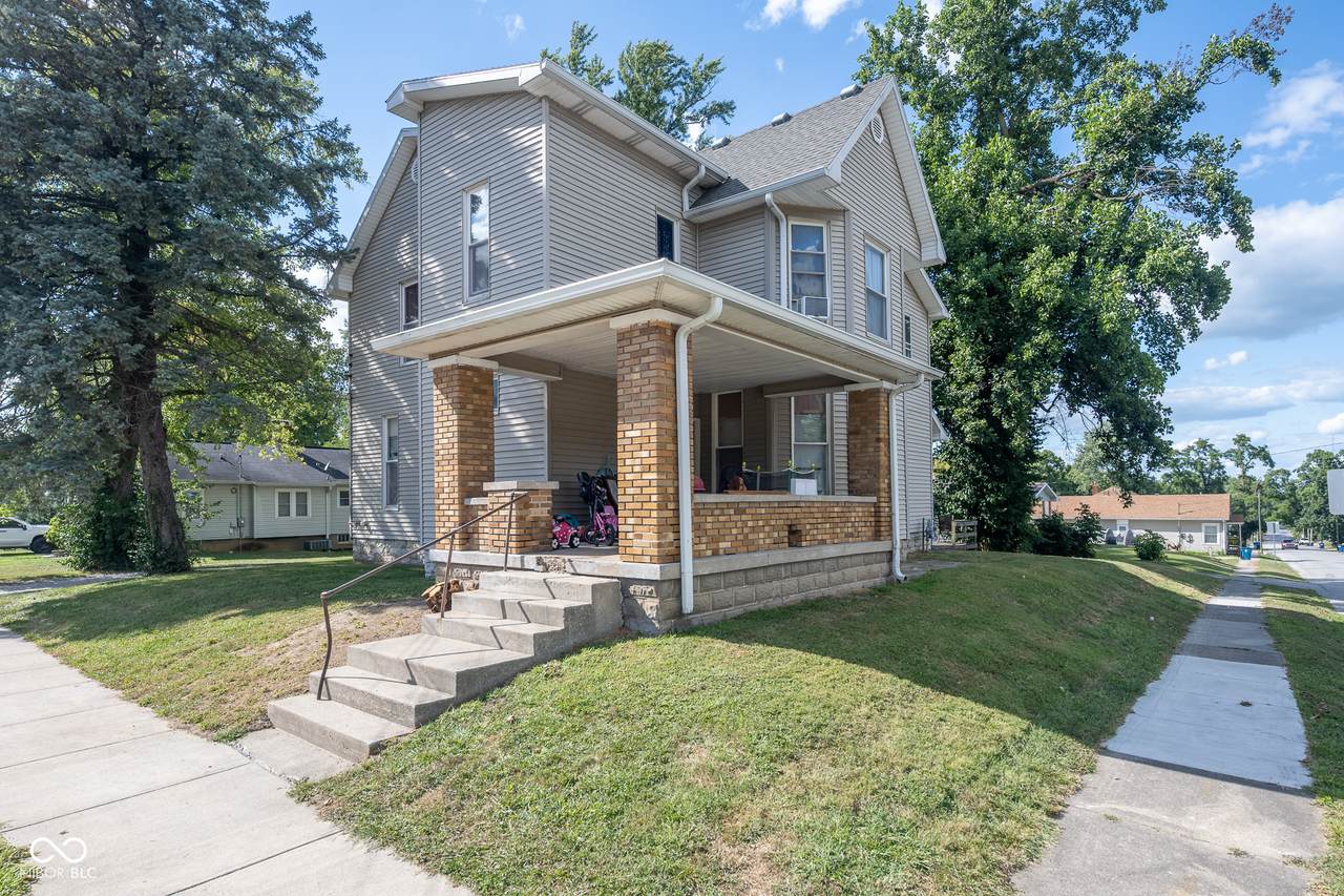 302 College Avenue - Photo 1