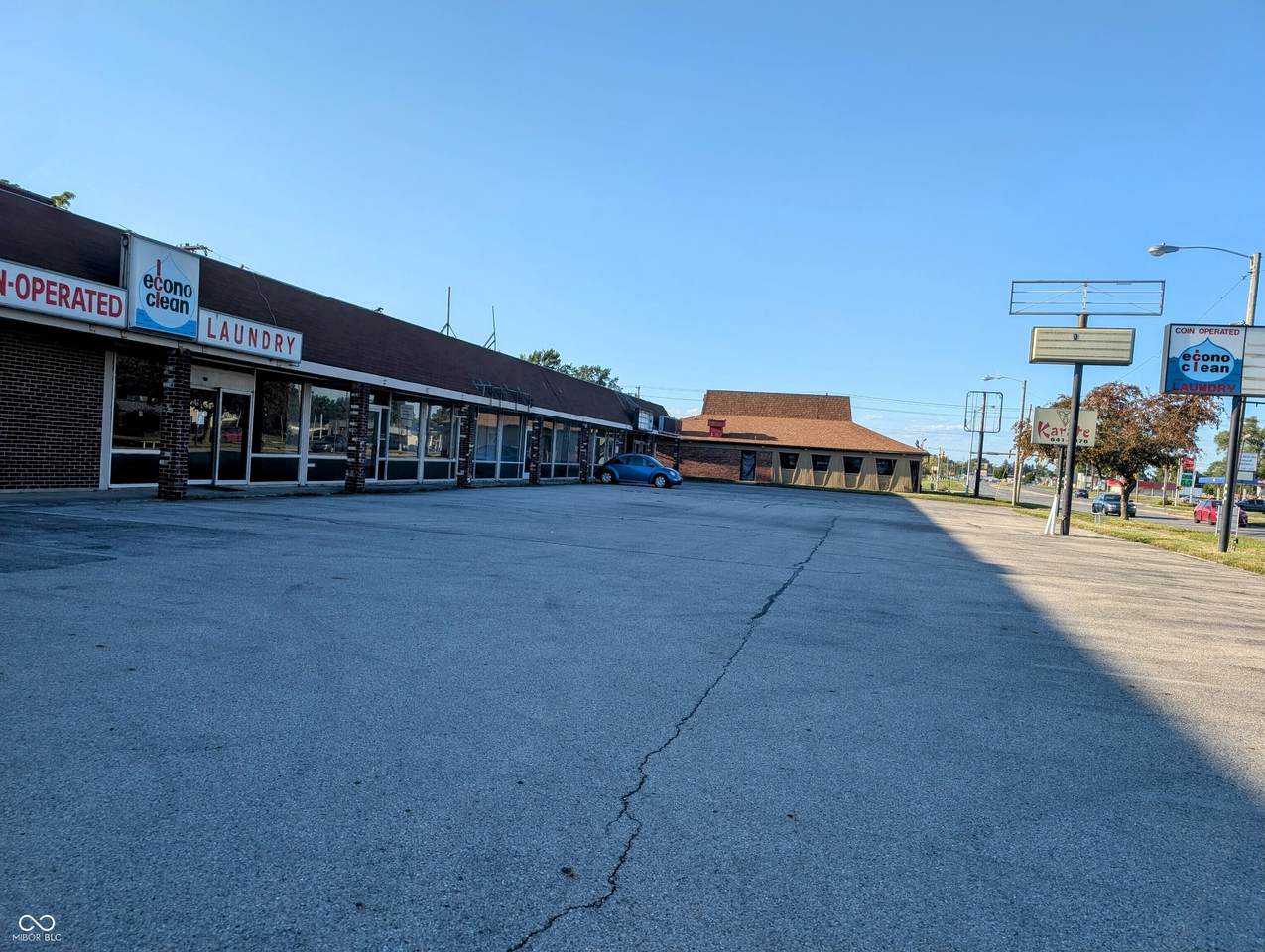 2401-2409 Broadway Street - Photo 1