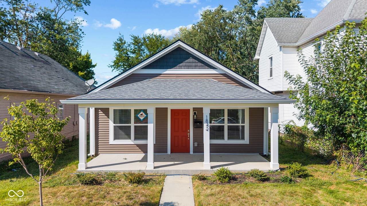 1842 Westview Drive - Photo 1