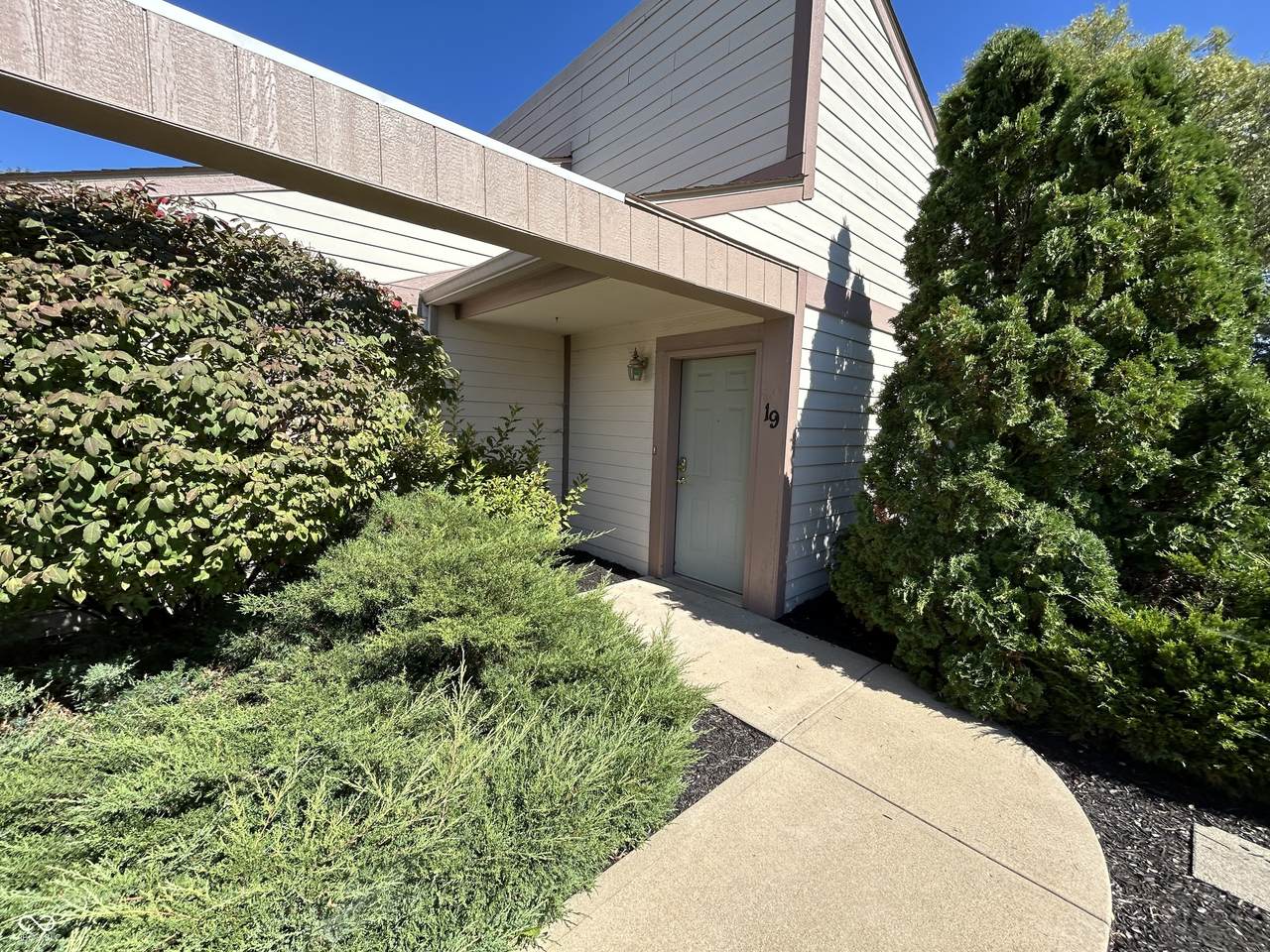 1711 Lafayette Avenue - Photo 1
