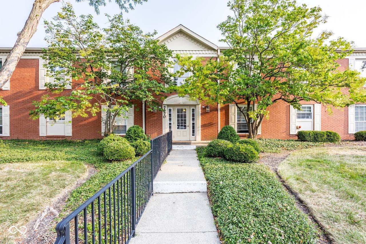 7370 Lions Head Drive - Photo 1