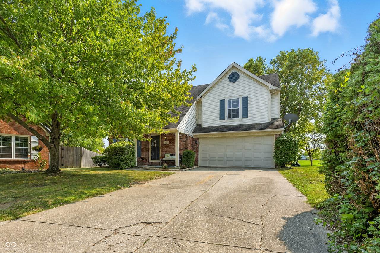 4611 Owls Nest Place - Photo 1