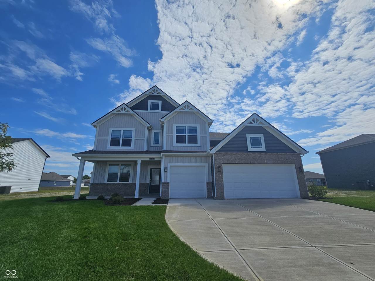 2281 Oakmont Drive - Photo 1