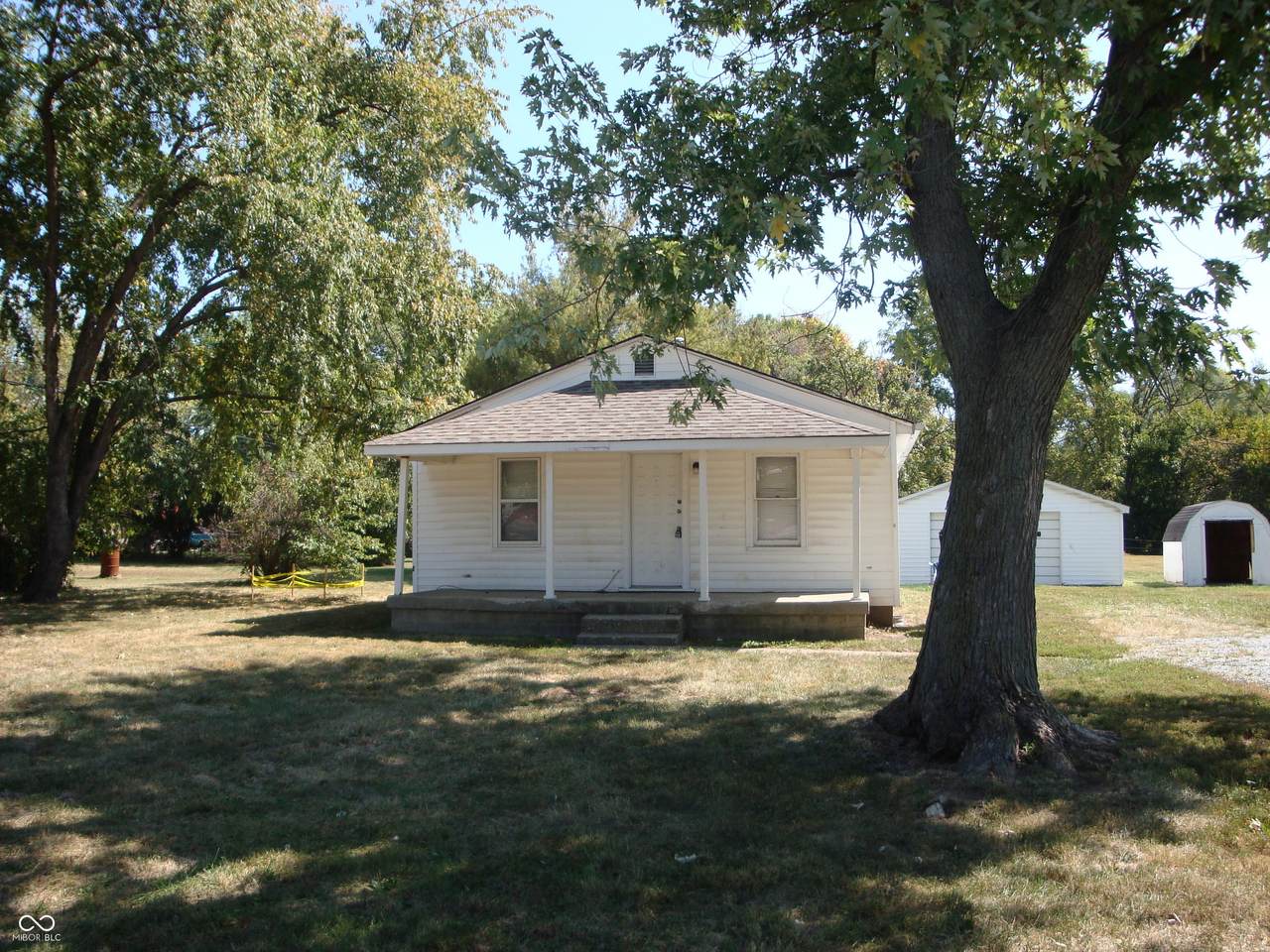 1001 Foltz Street - Photo 1