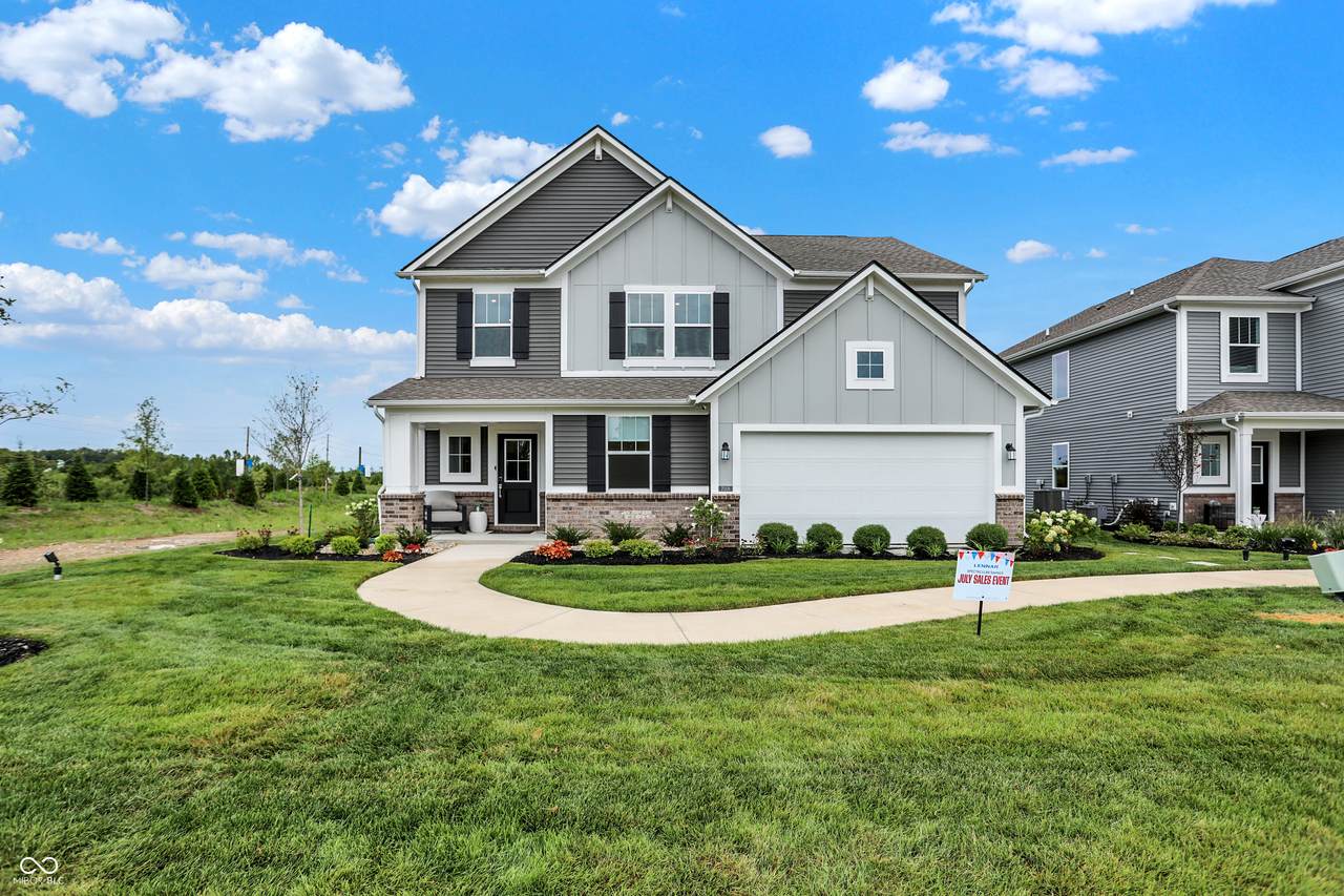 7008 Myra Way - Photo 1