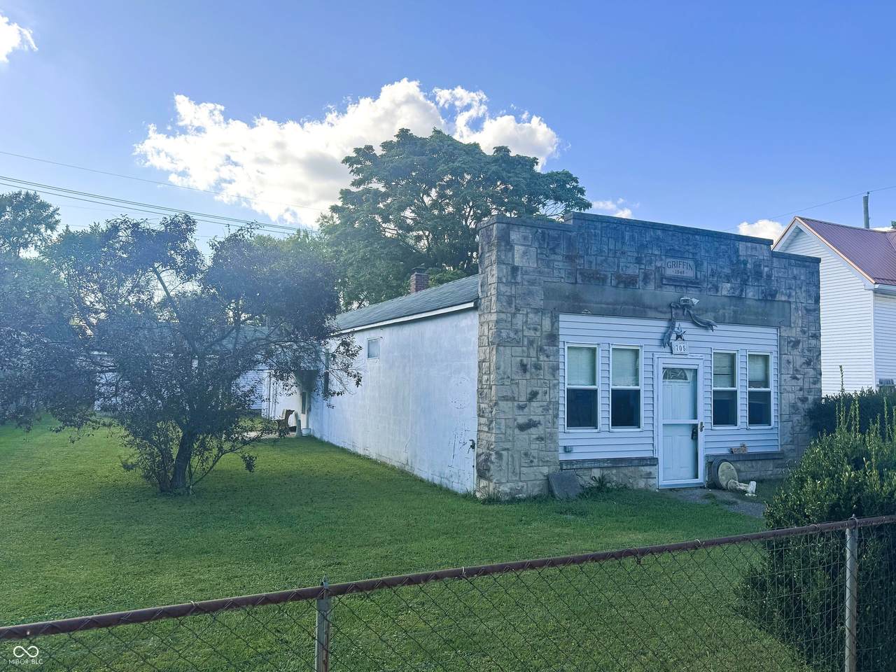 705 Grace Avenue - Photo 1