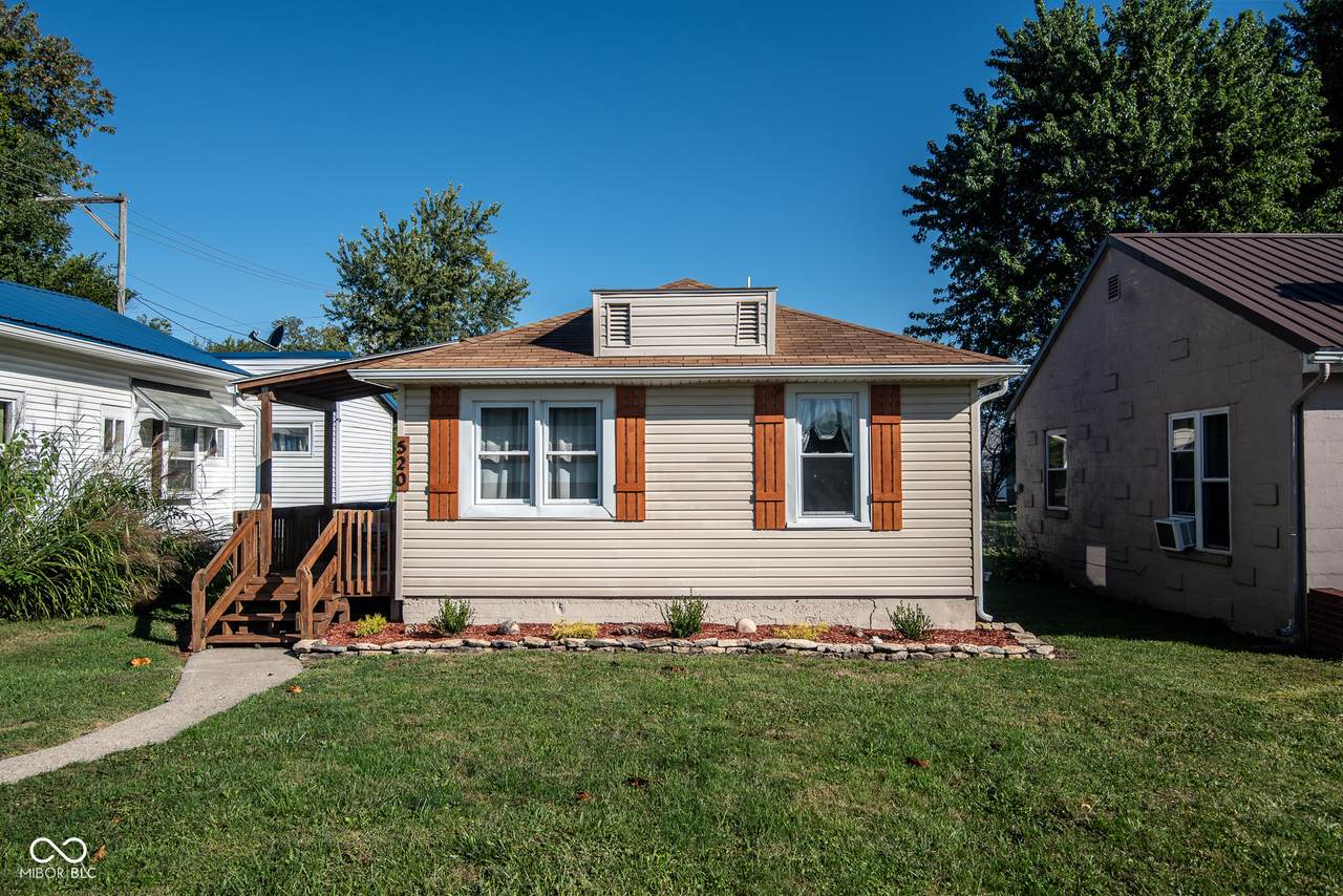 520 9th Street - Photo 1