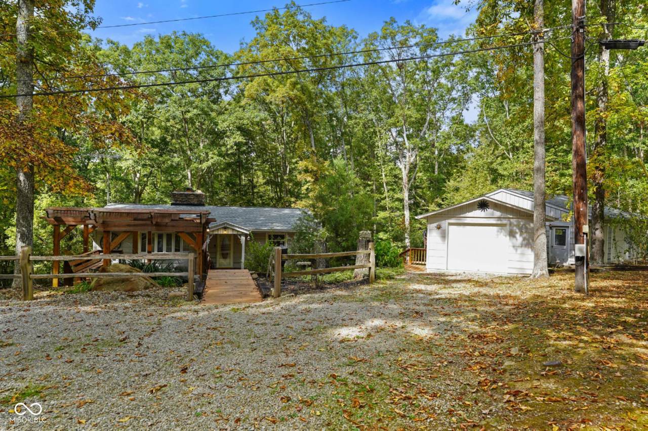 2124 Fair Oaks Trail - Photo 1