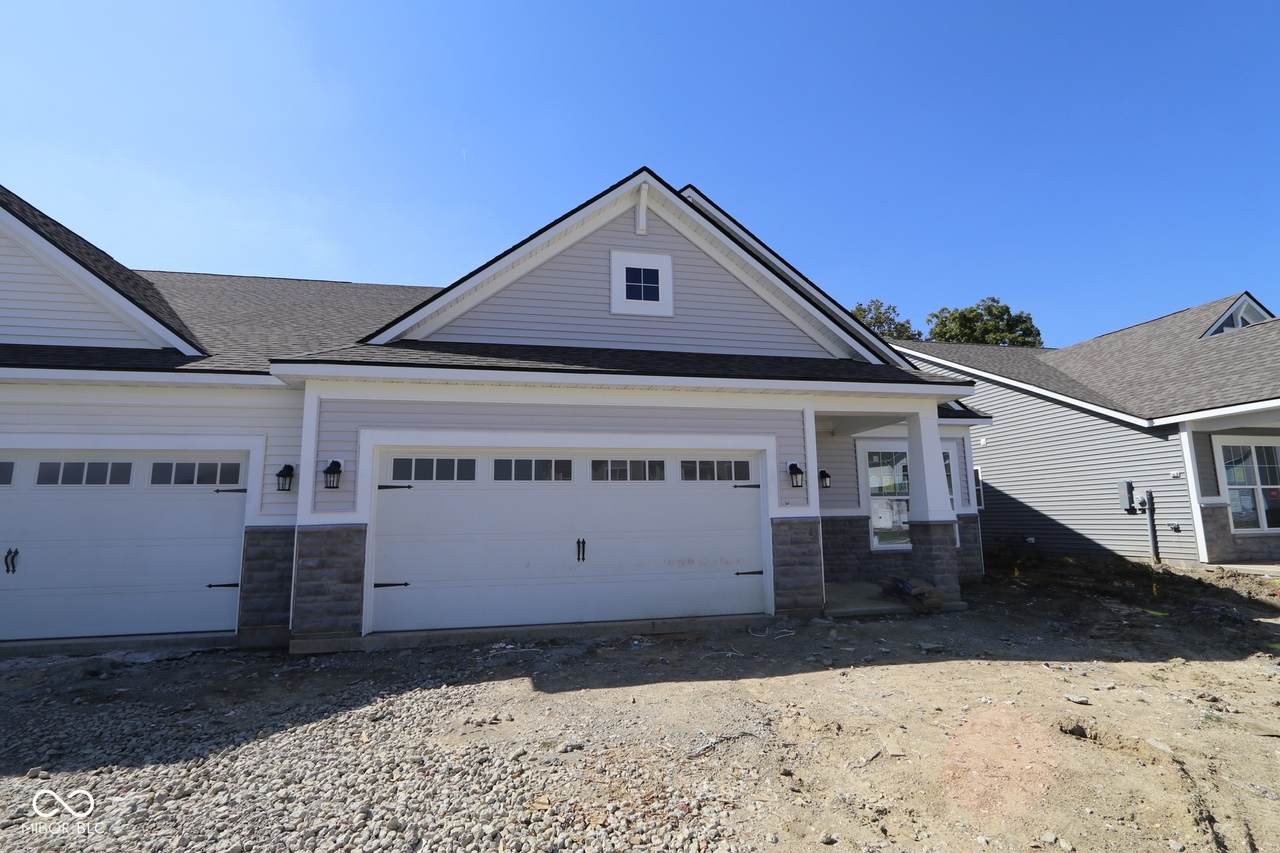 5526 Aspen Wood Lane - Photo 1