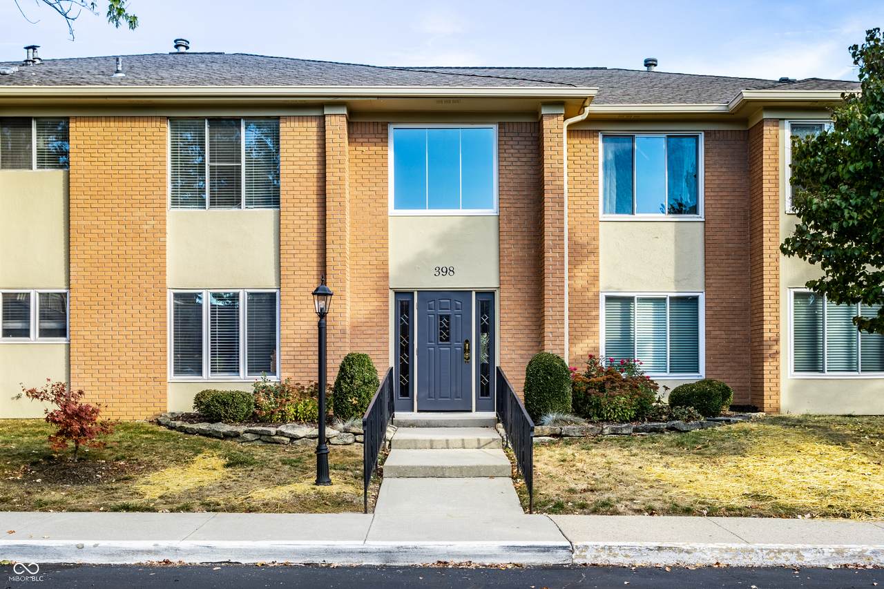 398 Hunters Lane - Photo 1