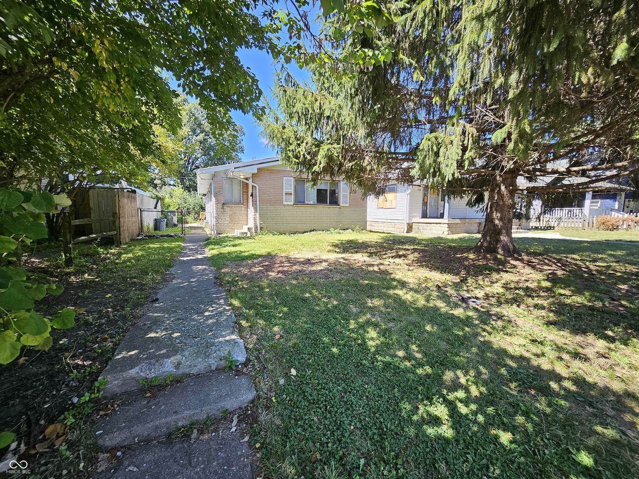 712 Linwood Avenue - Photo 1