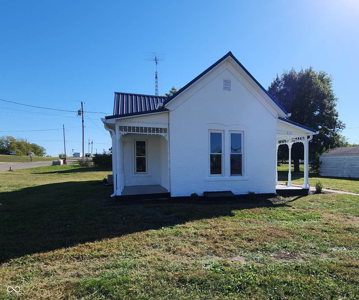 213 Chambers Street - Photo 1