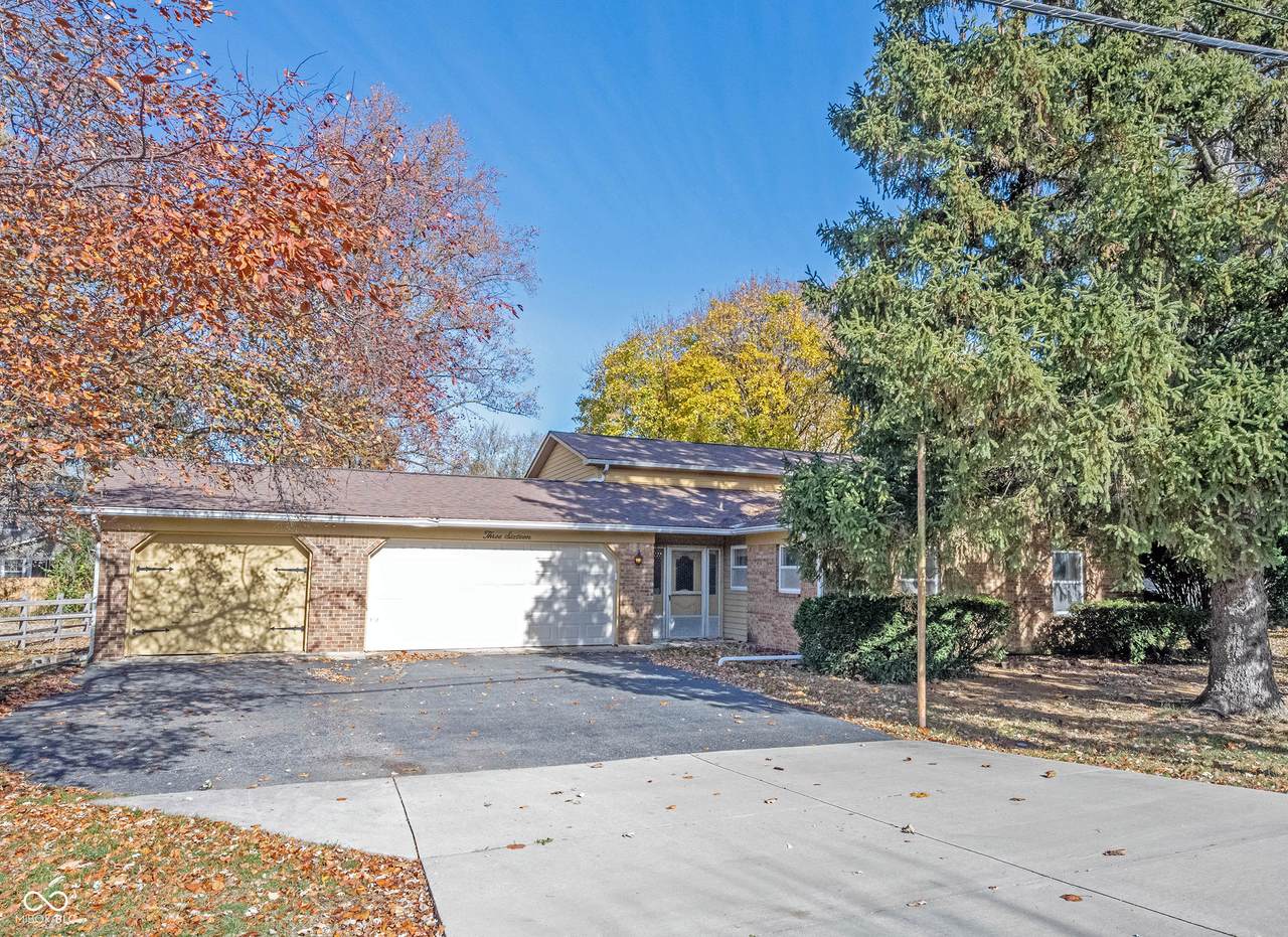 316 City Center Drive - Photo 1