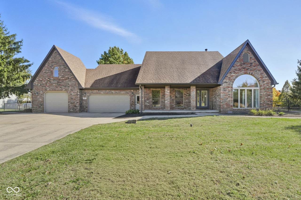 335 Concord Drive - Photo 1