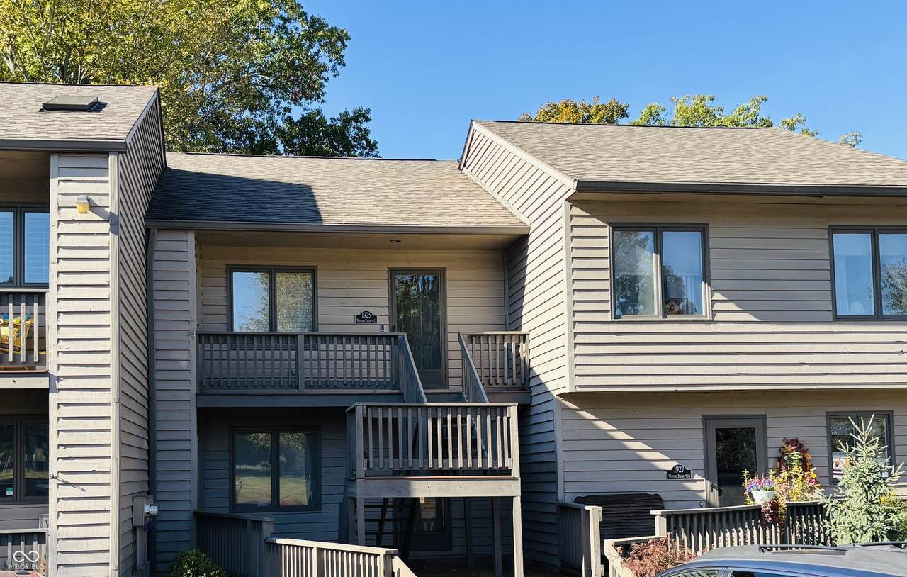 1925 Waters Edge Drive - Photo 1