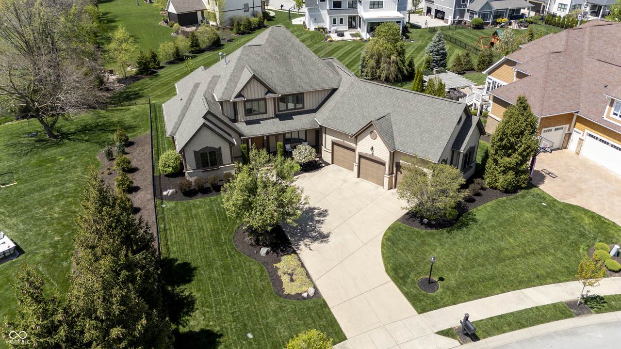 10138 Backstretch Row - Photo 1