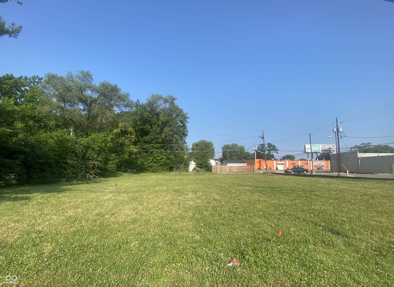 3744 Keystone Avenue - Photo 1