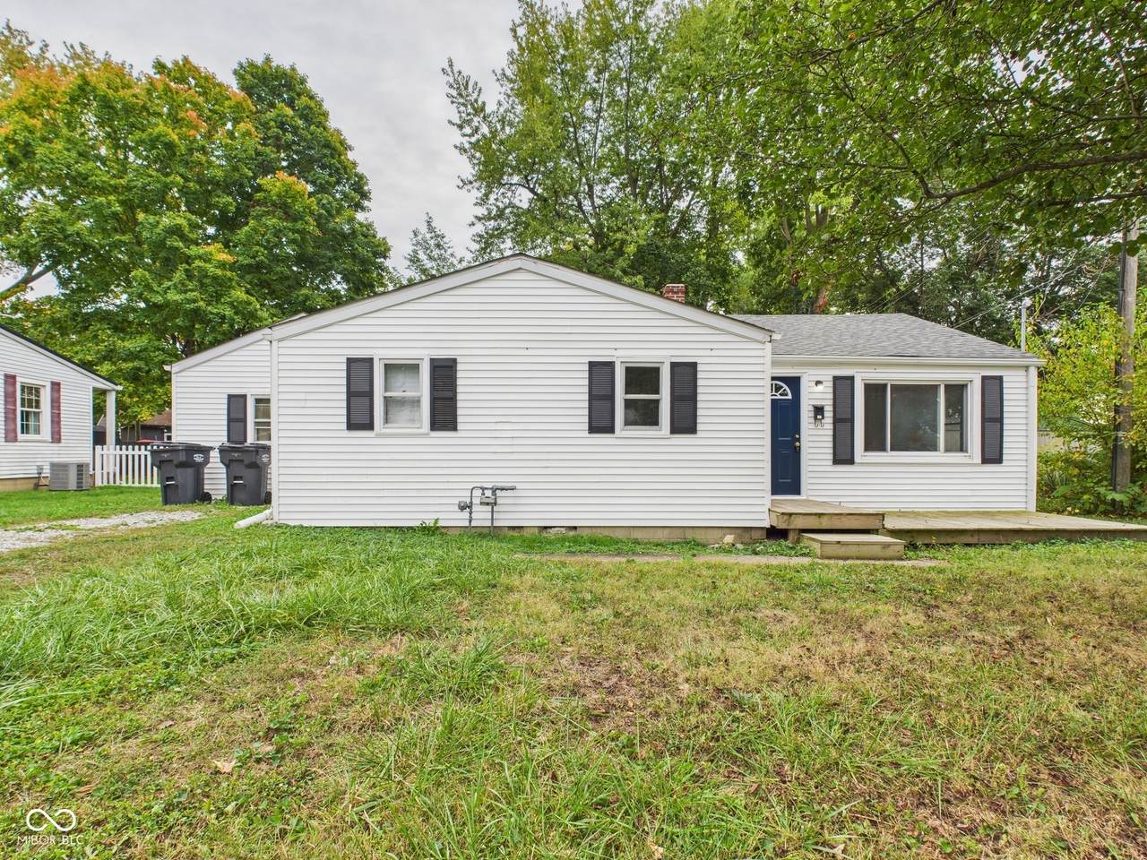 66 Circle Drive - Photo 1