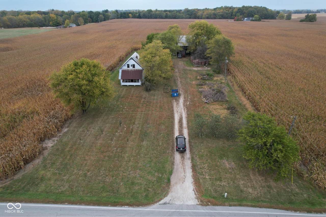 10202 266th Street - Photo 1