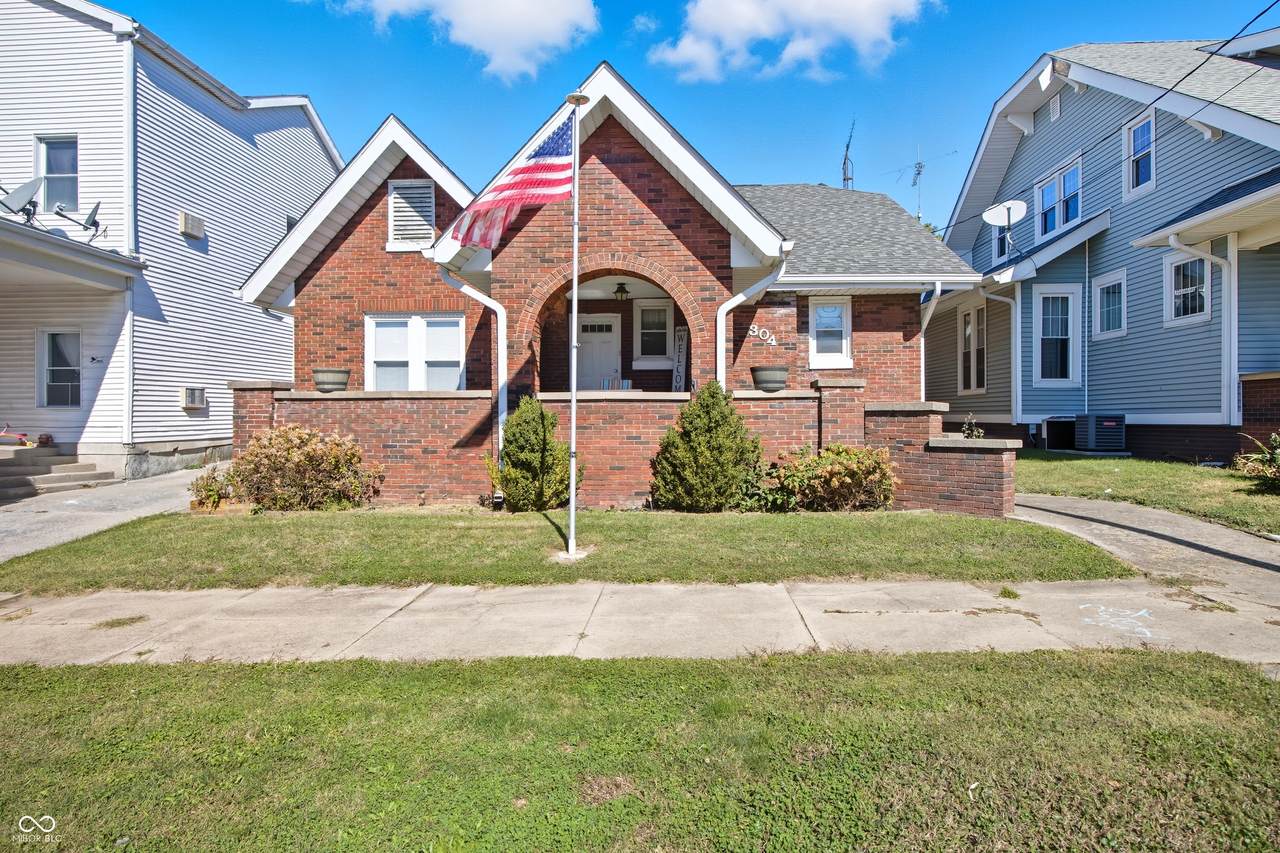 304 North Street - Photo 1