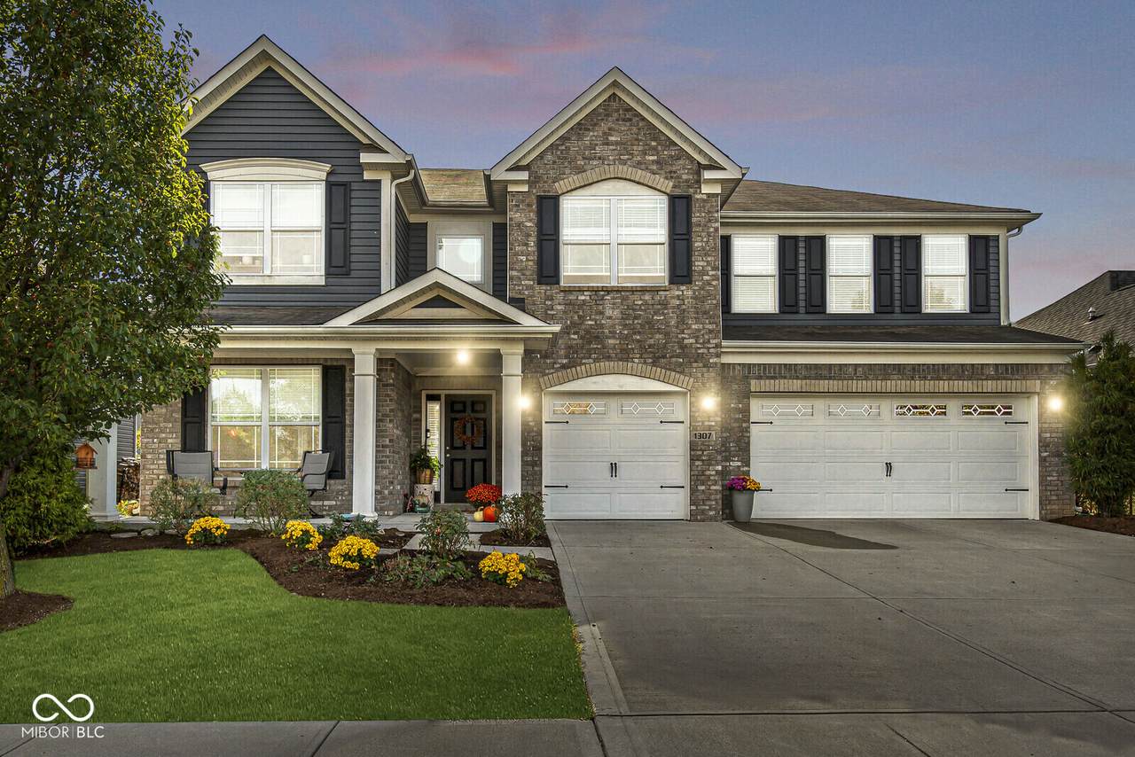 1307 Cliff View Drive - Photo 1