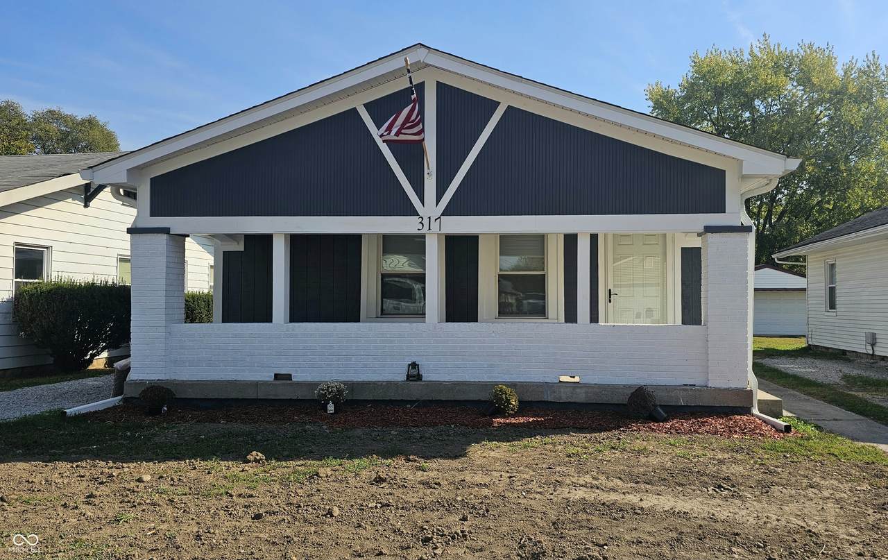 317 Lyons Avenue - Photo 1