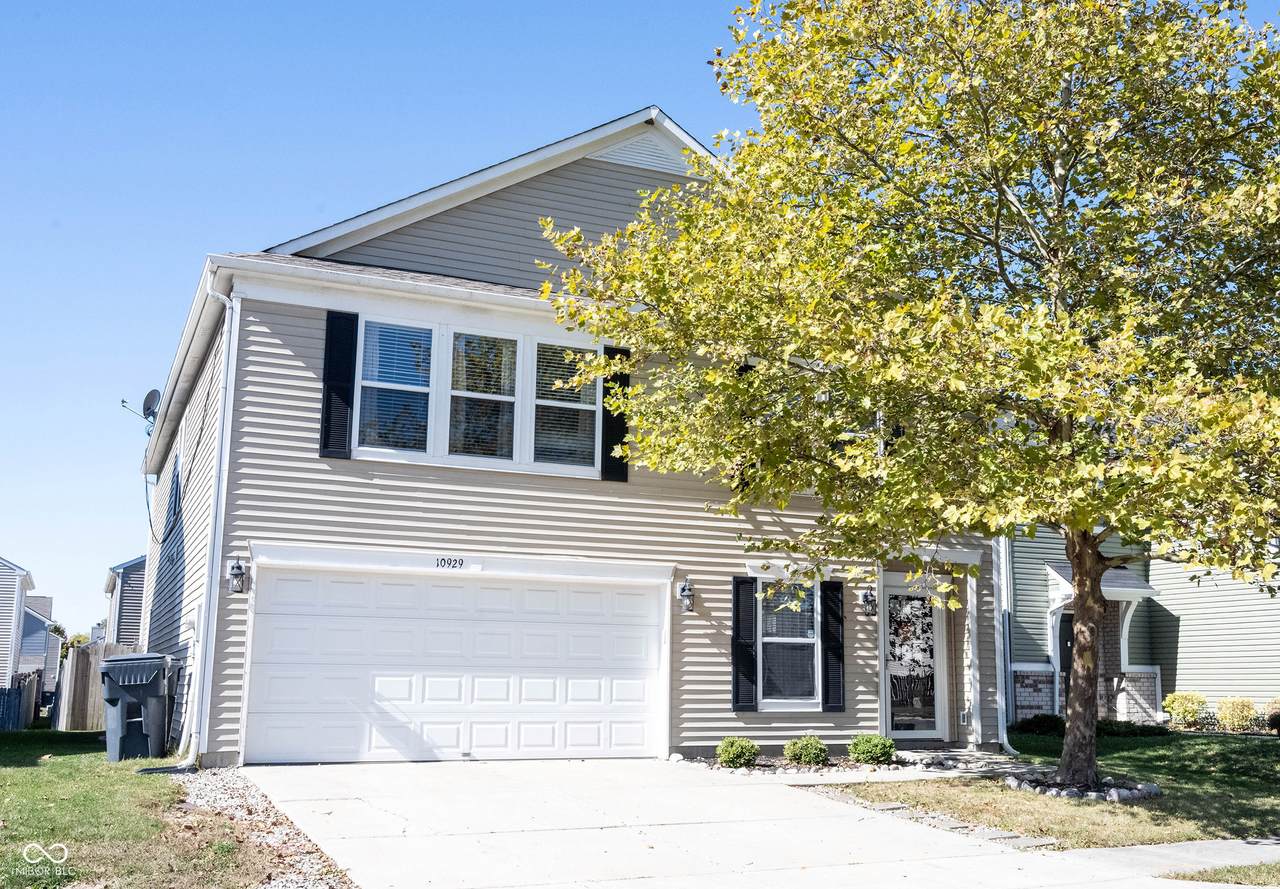 10929 Woods Drive - Photo 1