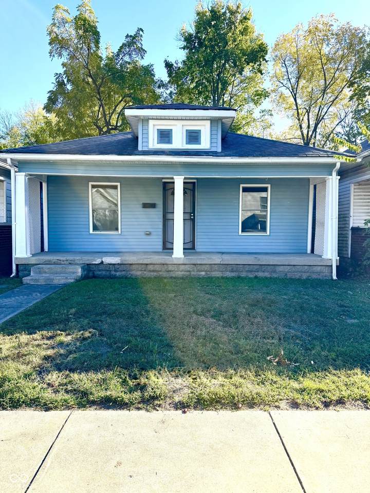 929 26th Street - Photo 1