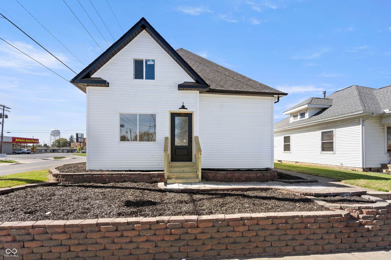 929 Bell Street - Photo 1
