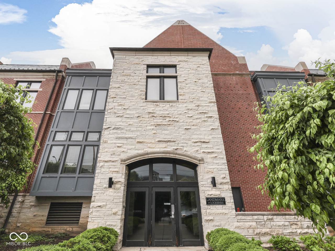 222 East Street - Photo 1