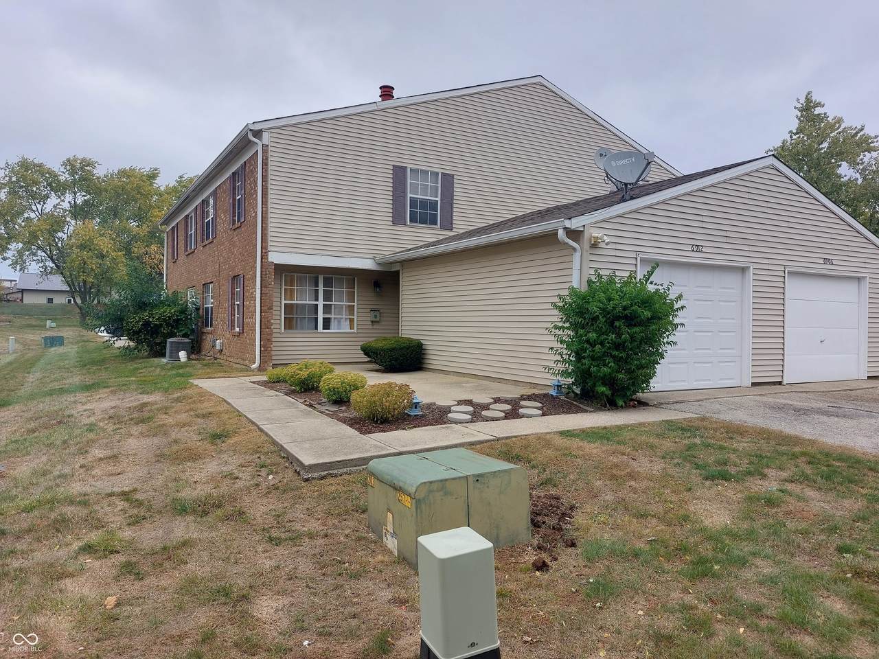 6912 Wildwood Court - Photo 1